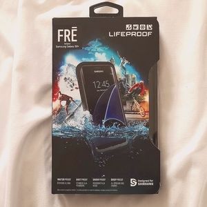 Samsung galaxy s8+ Lifeproof case black